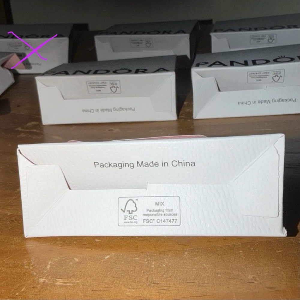 Lot of 5 NWOT Authentic Pandora Foldable Charm Envelope “Boxes” & Pandora Tissue - Picture 8 of 9